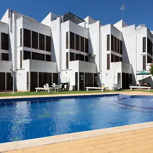 Cozy Getaway W/ Pool In By Lovelystay Apartamento